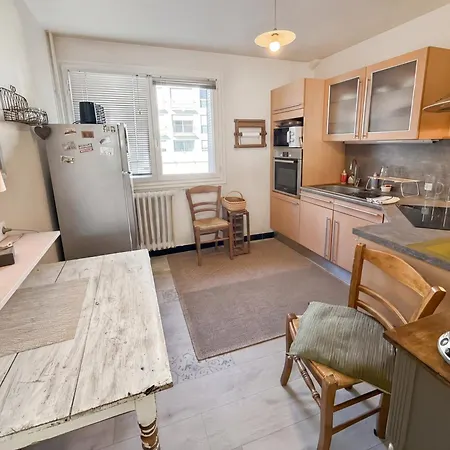 95 M2, Aurillac, Parking, Wifi, 5 Pers Apartamento *